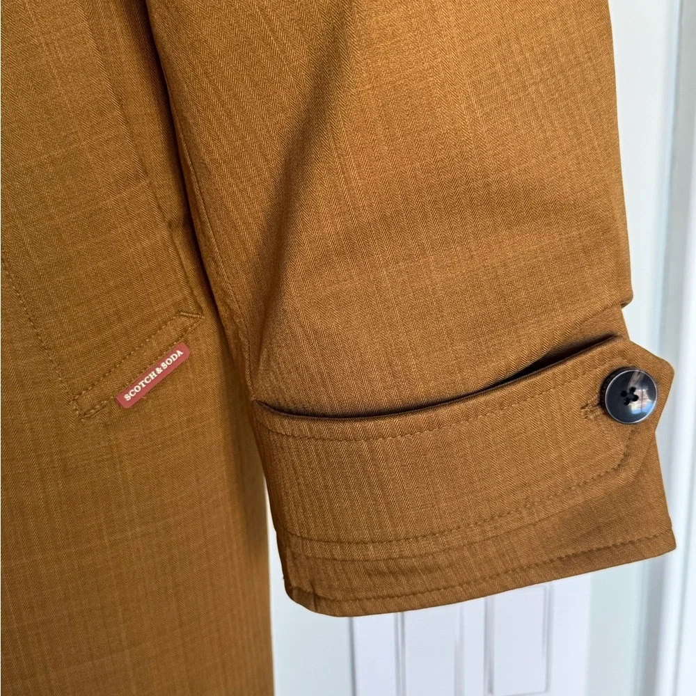 Scotch & Soda Brown Raincoat with Hood and Zipper - Picture 7 of 15